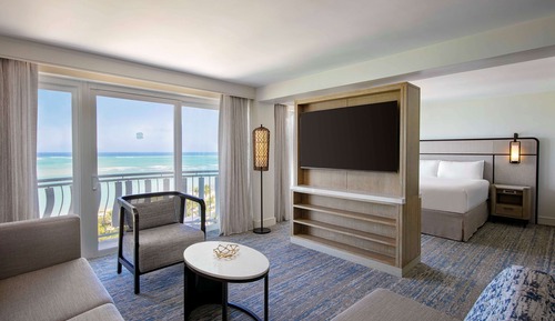 Executive Suite, 1 King Bed with Sofa bed, Ocean View
