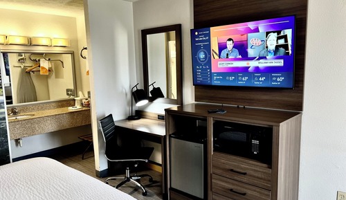 Standard Room, 1 King Bed, Non Smoking