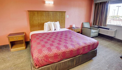 Standard Room, 1 King Bed, Smoking