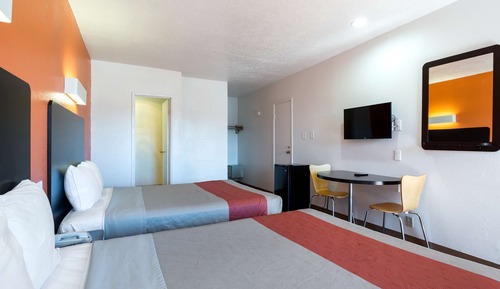 Standard Room, 2 Queen Beds, Non Smoking