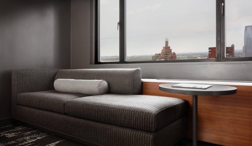 Deluxe Room, 1 King Bed, River View