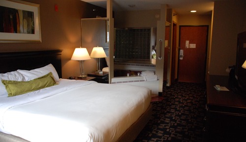 Standard Studio Suite, 1 King Bed, Hot Tub
