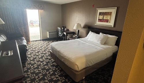 Standard Room, 1 Queen Bed with Sofa bed, Accessible