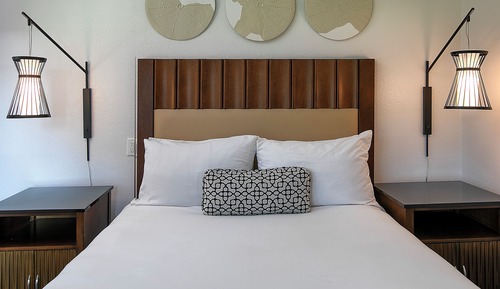 Standard Room, 1 King Bed
