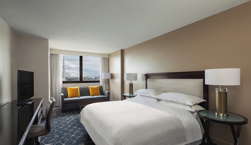 Deluxe Room, 1 King Bed, Harbor View