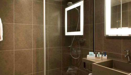 Business Room, 1 King Bed (Executive)