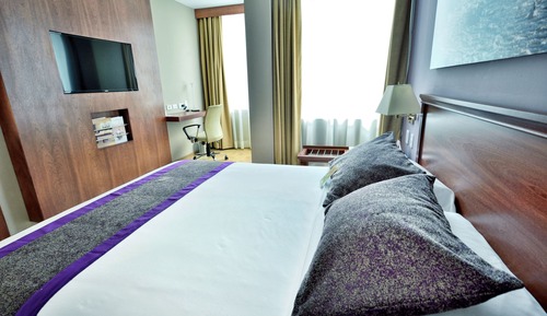 Superior Room, 1 King Bed