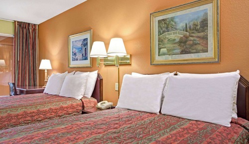 Double Room, 2 Double Beds