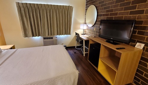 Room, 1 Queen Bed, Non Smoking