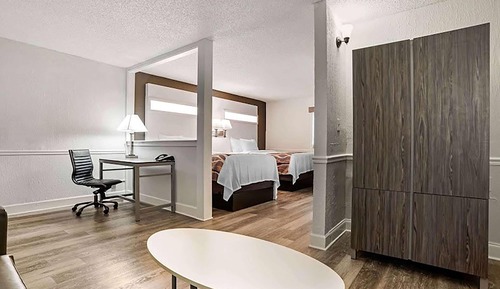 Suite, 2 Double Beds, Non Smoking