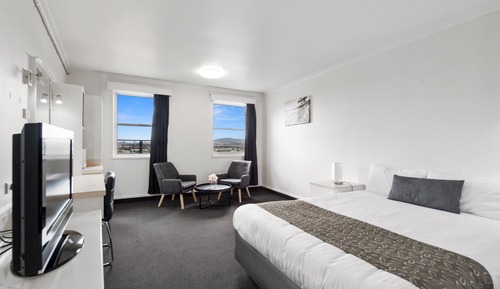 Standard Queen Room