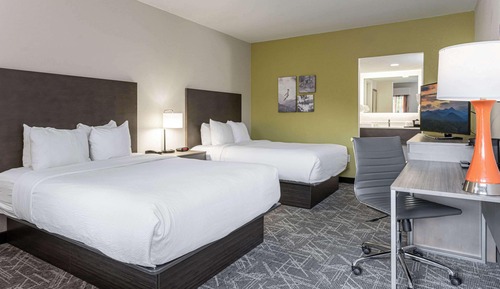 Standard Room, 2 Queen Beds, Non Smoking