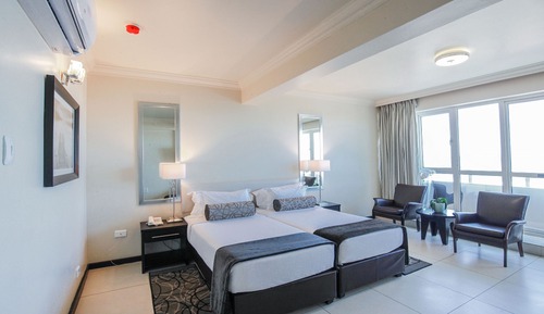 Deluxe Twin Room – Sea Facing