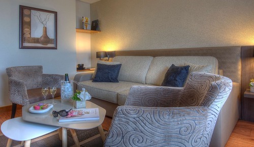 Junior Suite, 1 King Bed, Non Smoking (with Sofabed)