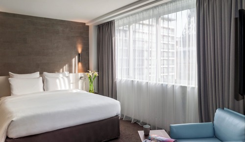 Junior Suite, 1 King Bed with Sofa bed