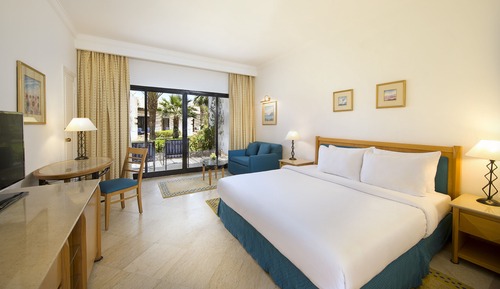 Standard Room (Queen or Twin, Side Sea View)