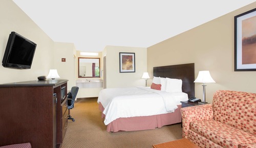 Standard Room, 1 King Bed