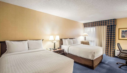 Standard Double Room, 2 Double Beds, Non Smoking