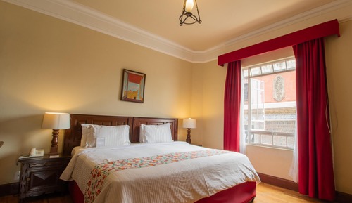 Suite, 1 King Bed, Non Smoking