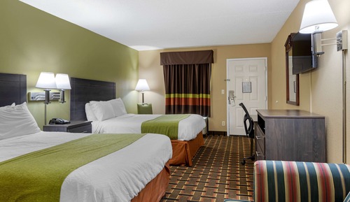 Suite, 2 Queen Beds, Non Smoking, Refrigerator & Microwave