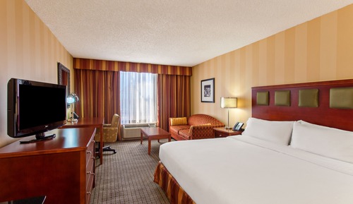 Standard Room, 1 Queen Bed (High Floor)