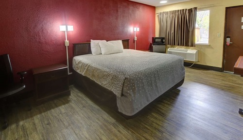 Standard Room, 1 King Bed, Non Smoking