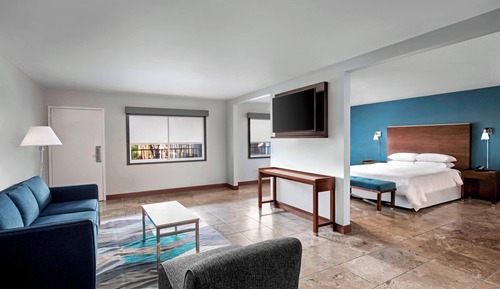 Suite, 1 King Bed, Non Smoking, Pool View