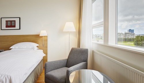 Twin Executive Room with Mountain View