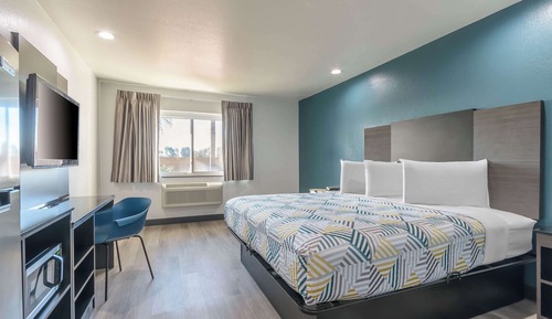 Standard Suite, 1 King Bed, Accessible, Non Smoking