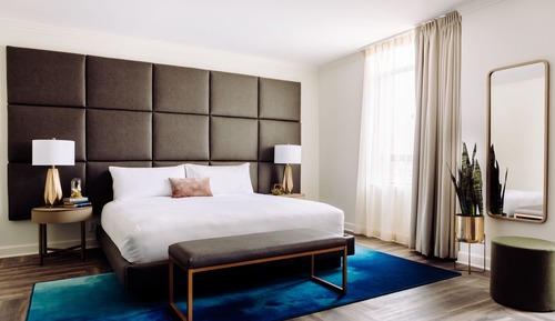 Deluxe Room, 1 King Bed