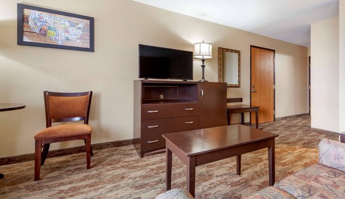 Suite, 2 Queen Beds, Non Smoking