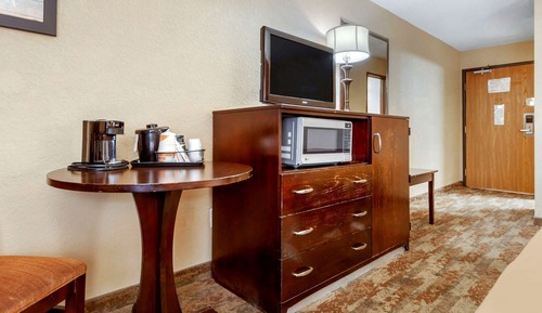 Room, 2 Queen Beds, Accessible, Non Smoking