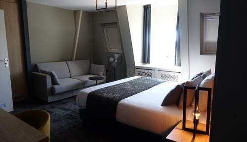 Superior Room, 1 Queen Bed, Canal View (or Garden View)