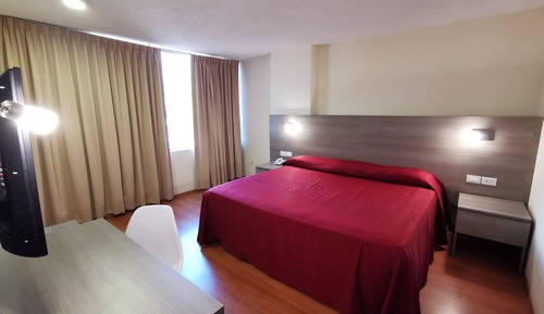 Standard Room, 1 King Bed