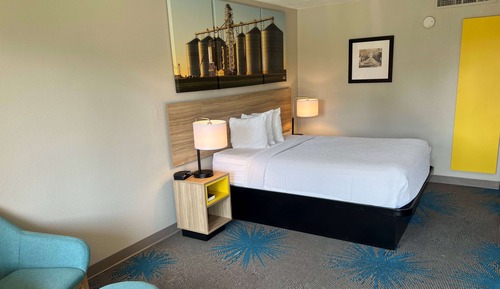 Standard Room, 1 Queen Bed, Non Smoking