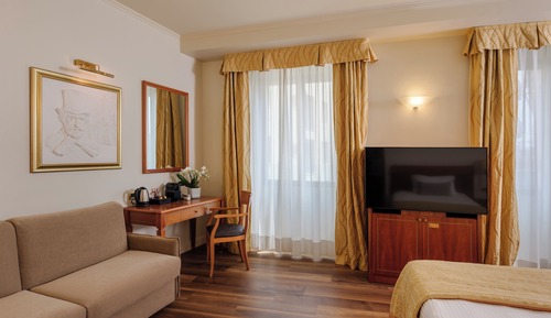 Superior Triple Room