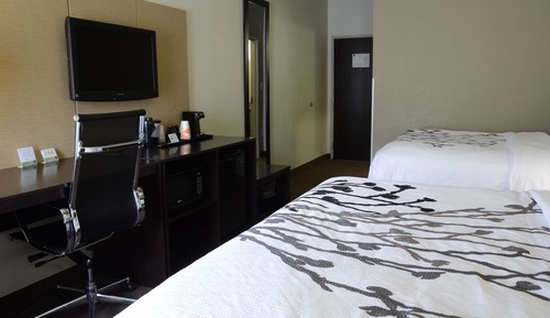 Standard Room, 2 Queen Beds, Non Smoking
