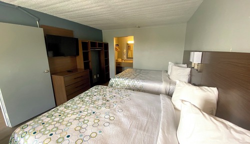 Suite, 2 Queen Beds, Non Smoking