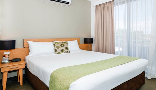 2 Bedroom Apartment (Queen/Queen)