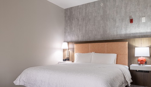Deluxe Room, 1 King Bed