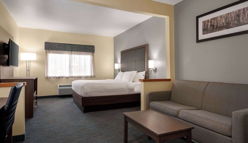 Studio Suite, 1 King Bed, Accessible, Non Smoking (Mobility, Tub w/ Grab Bars)
