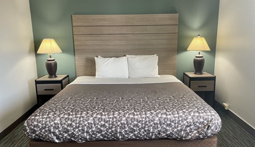 Studio Suite, 1 King Bed, Non Smoking, Hot Tub