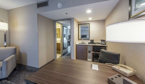 Suite, 2 Double Beds, Corner