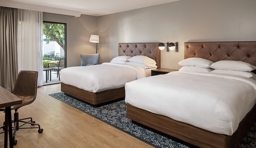 Deluxe Room, 2 Queen Beds, Patio