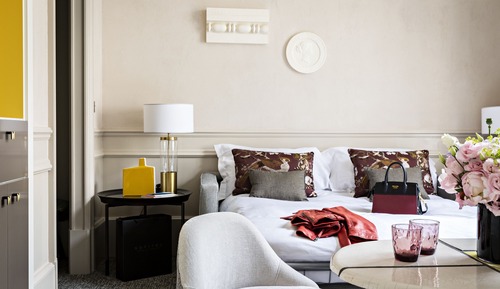 Junior Suite, 1 King Bed, Courtyard View (or Scribe St. View, Premium)