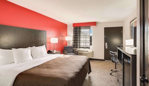 Standard Room, 1 King Bed, Non Smoking