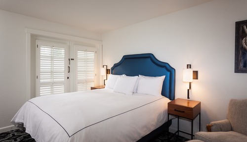Junior Suite, 1 King Bed, Accessible (Luxury)