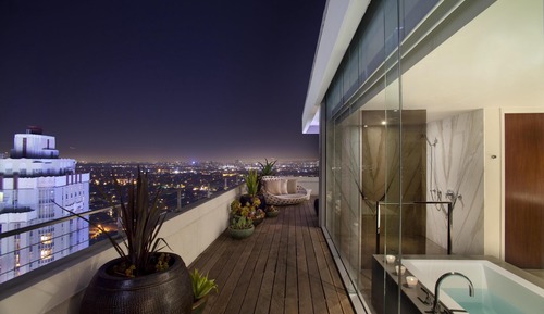 Penthouse (Suite)