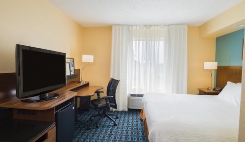 Suite, 1 King Bed, Non Smoking (with Sofabed)