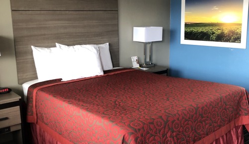 Room, 1 Queen Bed, Accessible, Non Smoking (Mobility,Tub w/Grab Bars)